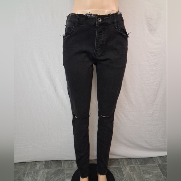 VALABASAS size 34 Sleek Black Distressed Skinny Jeans - Picture 6 of 17